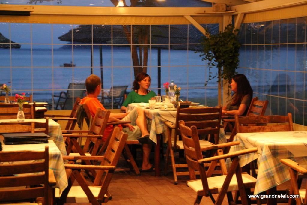 Aparthotel Nefeli Wind Club Vasilikí Exterior foto
